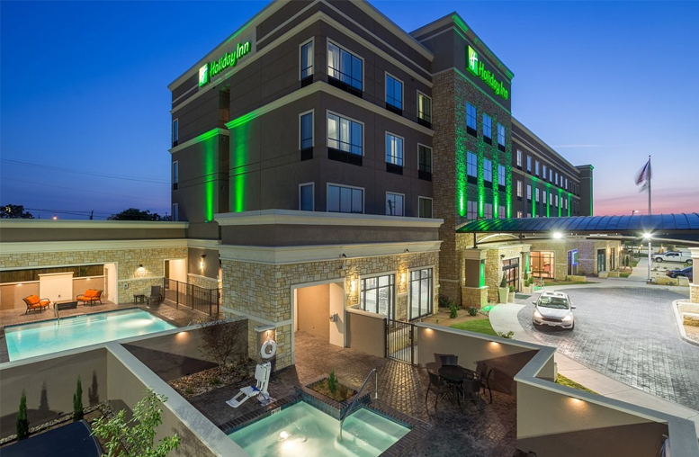Mag Mile Capital Completes $7.4 Million Loan for Holiday Inn Express in Thriving Texas College Town of San Marcos